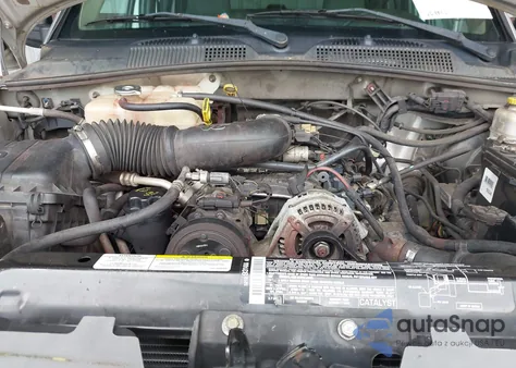 2005 Jeep Liberty Renegade from USA, damaged, VIN 1J4GK38K65W689444